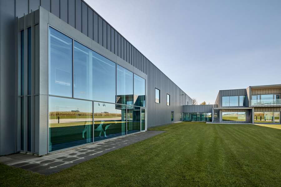 Stahlverkleidetes Schlachthof-Kraftzentrum in Himmerland, Himmerlandskød, Nordre Ringvej 99, 9620 Aalestrup, Dänemark